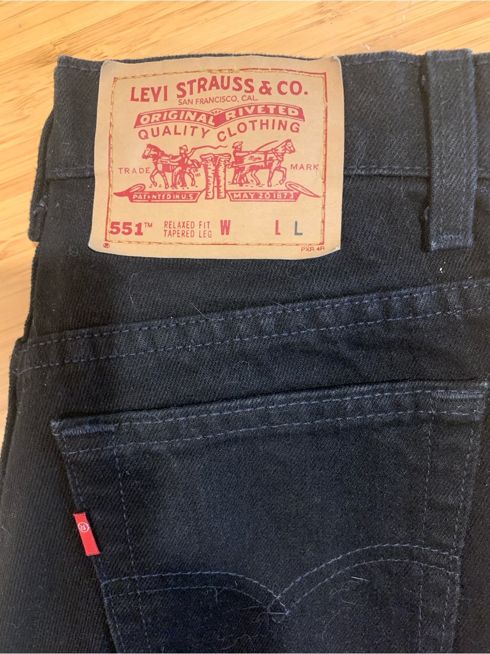 Levi's 551 Relaxed Fit women’s Jeans - Black